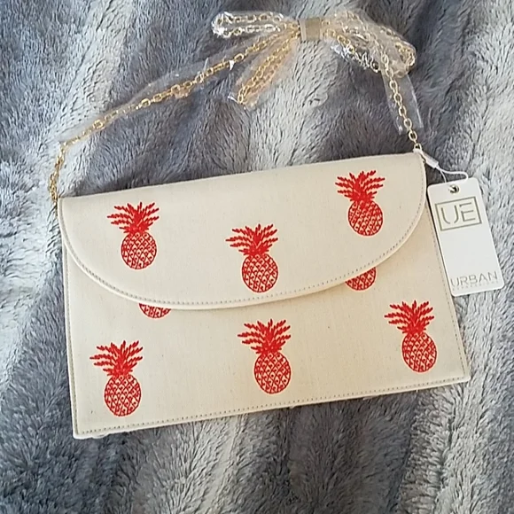 Urban Expressions Pineapple Clutch NWT - Picture 2 of 7